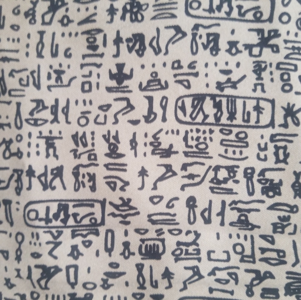 Vintage MCM Ancient Egyptian Hieroglyphs Tan/Black Square Scarf 24" Square - Picture 10 of 11